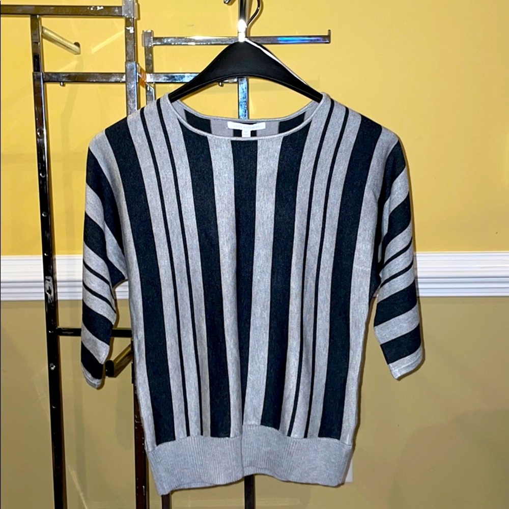 Women’s| Sweater | By: Linda Matthews